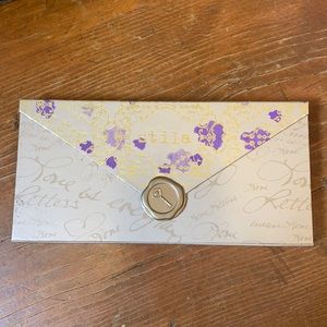 Stila eyeshadow and blush set